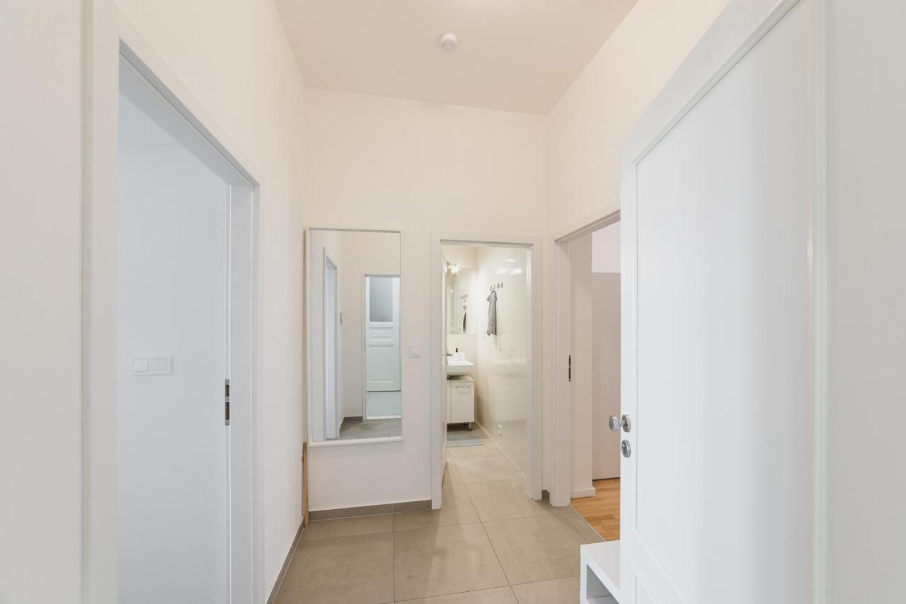 Bellevue Apartment
